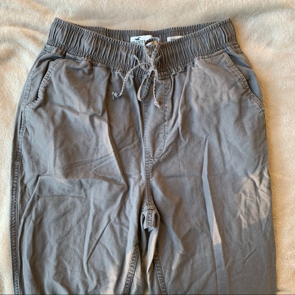 Hollister Ultra High-Rise Chambray Joggers - Picture 2 of 5